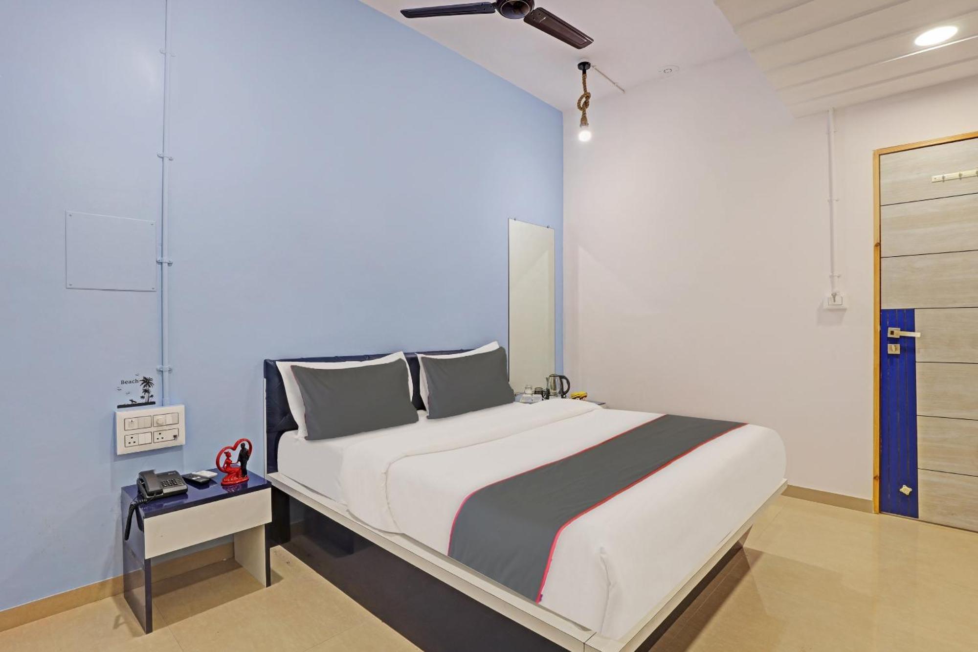 Hotel Silk, Premier Budget Friendly Luxury Hotel In Surat, Perfect For Families, Couples And Business Travelers Exterior foto